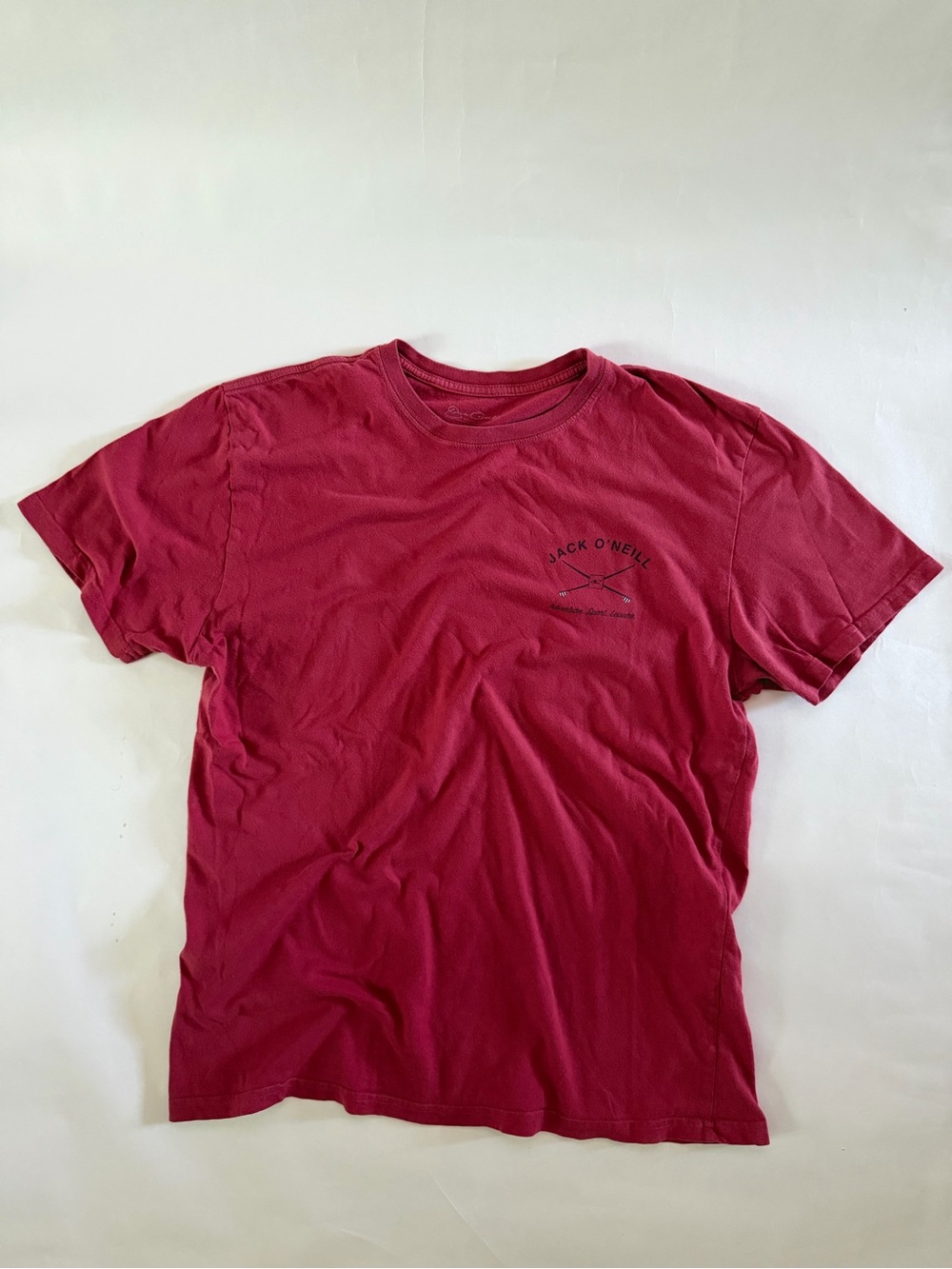 O'Neill Men's Short Sleeve Crew Tee in Deep Red